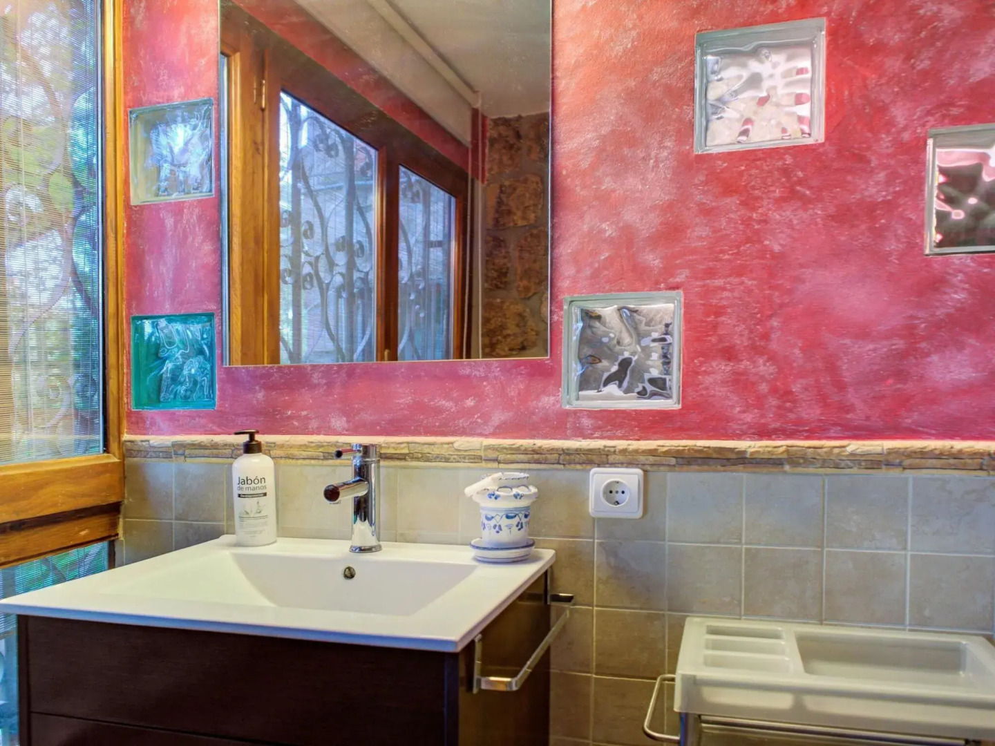 Rural Apartment in Galapagar with Garden, Pool and Spa