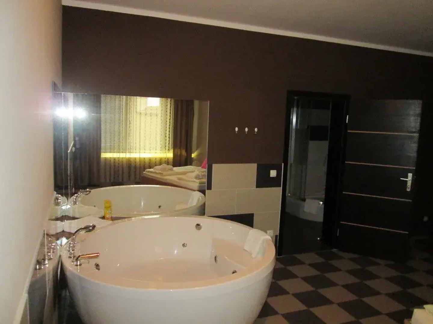 Tea Vienna City Hotel 