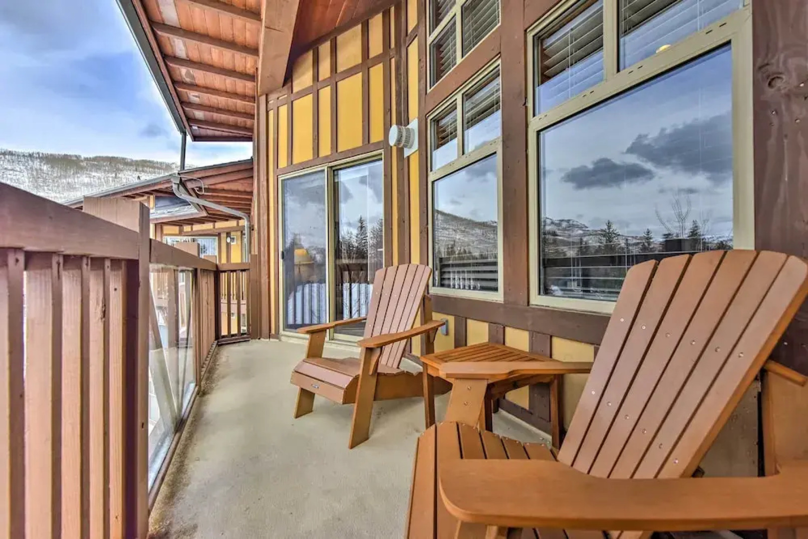 Ski-in/ski-out Solitude Resort Condo w/ Mtn Views!