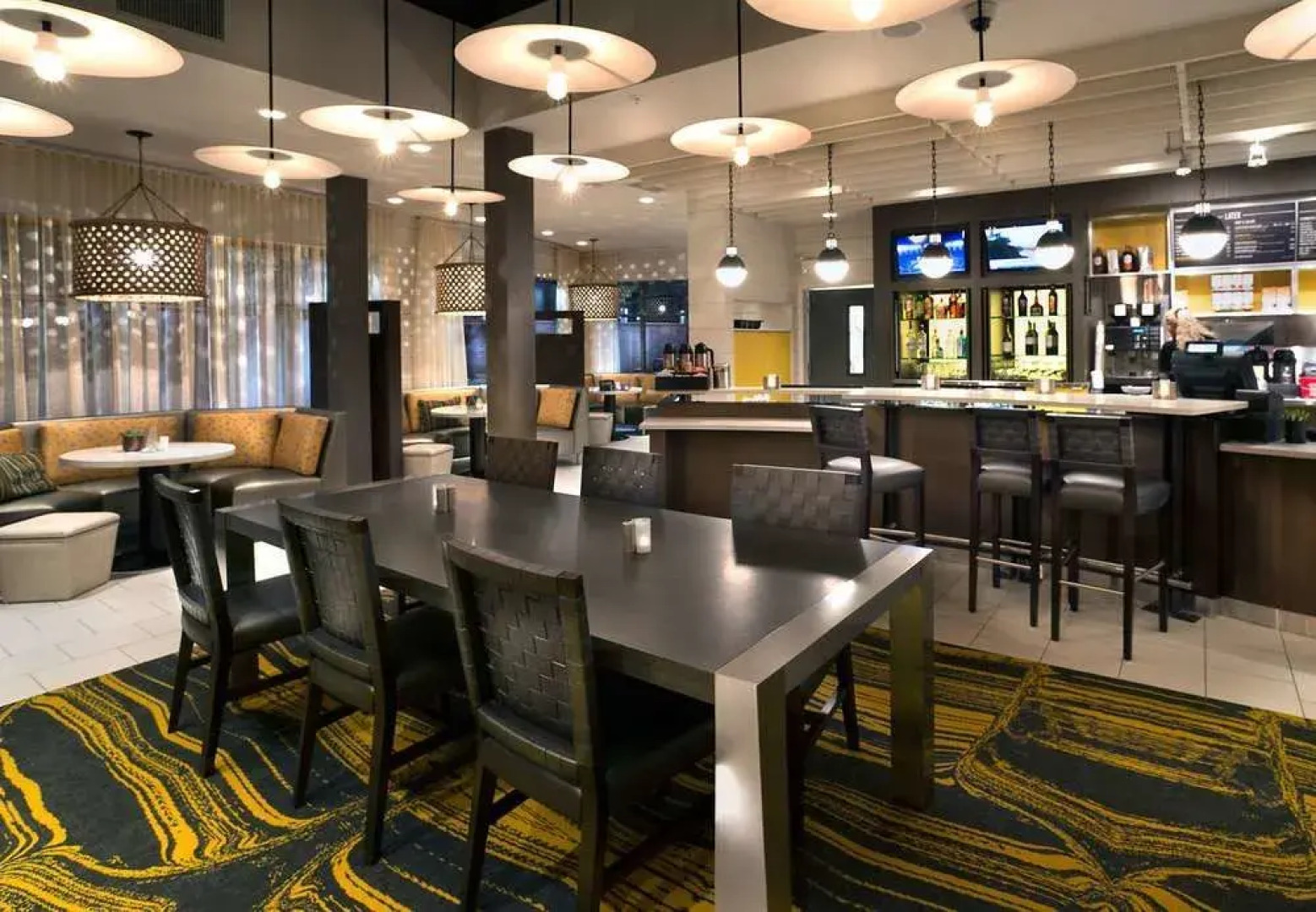 Courtyard Charleston Summerville