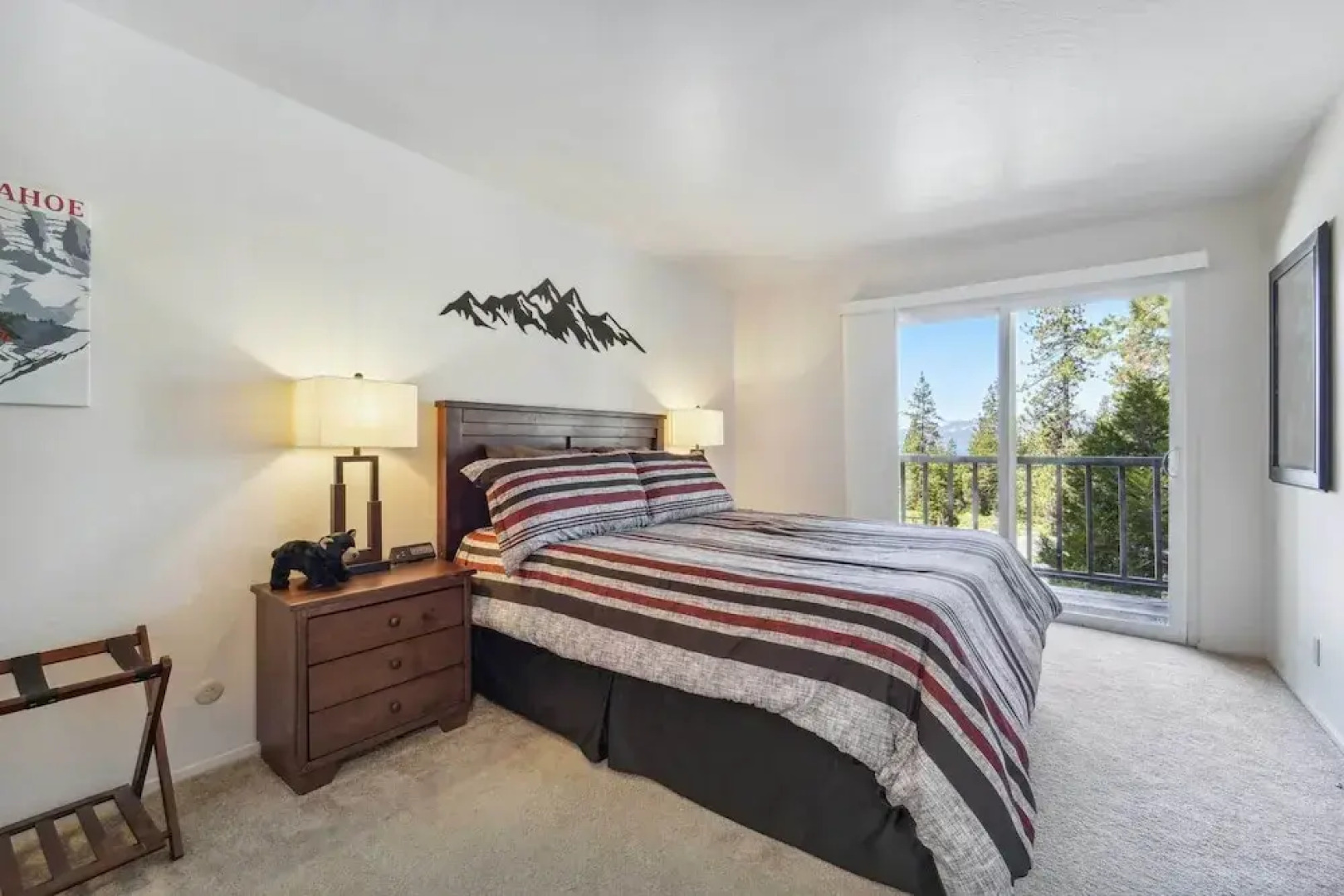 10 Mi to Palisades Tahoe! Condo w/ Game Room