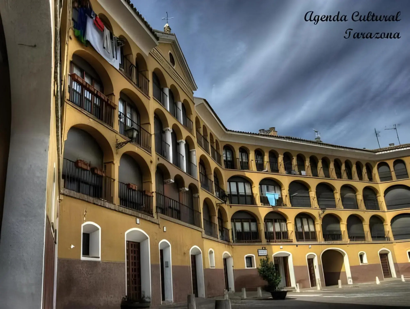 Отель Brujas de Irues 