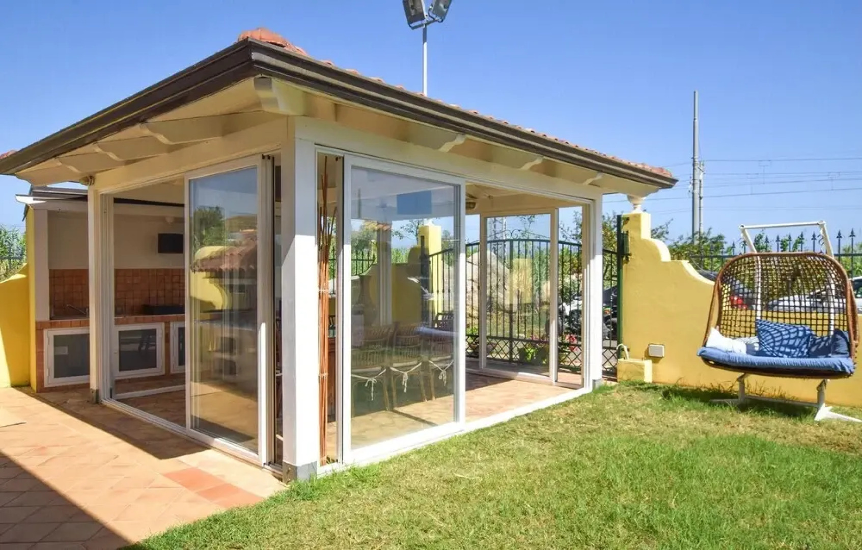 Awesome Apartment in Briatico With Wifi and 2 Bedrooms