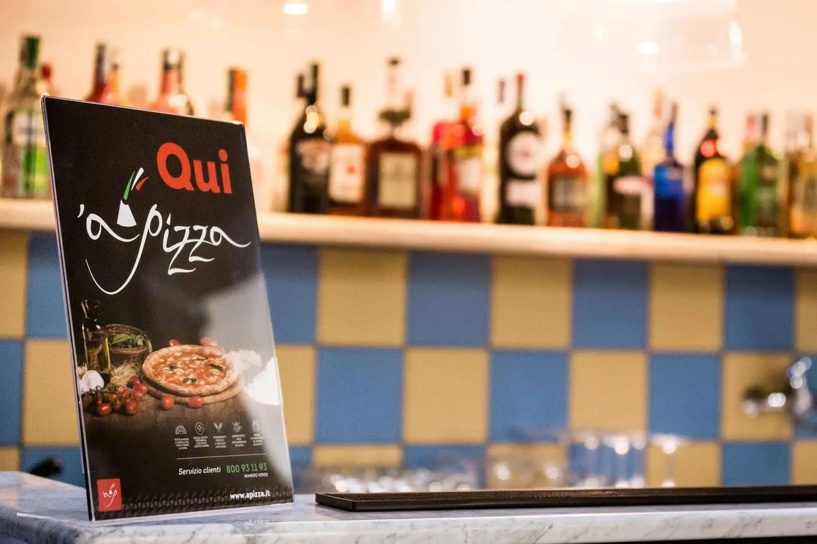 NeapolitanTrips Hostel and Bar