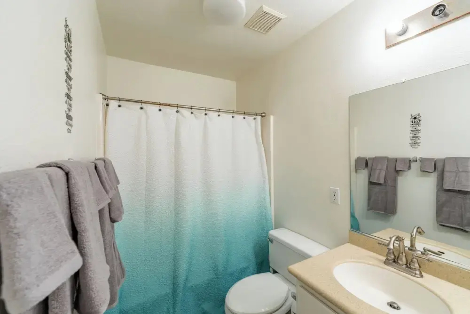 Family-Friendl 4Br Home | Spacious Great Location