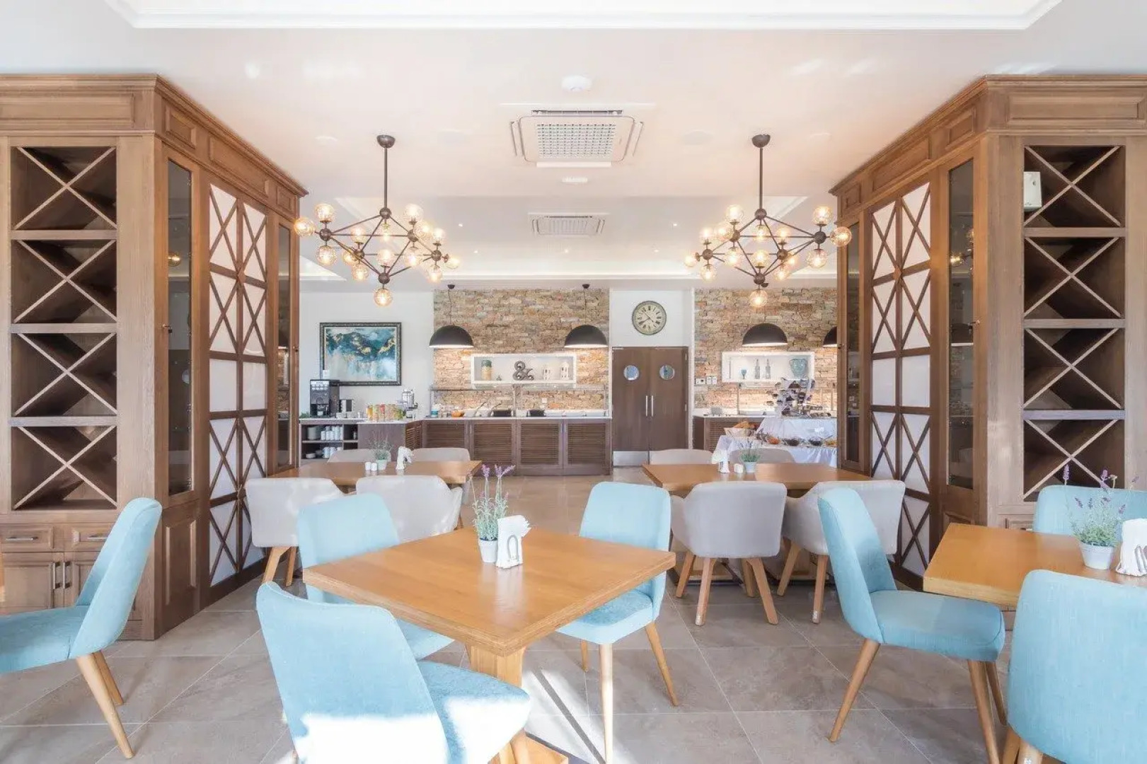 King Maron Beach Hotel & Spa