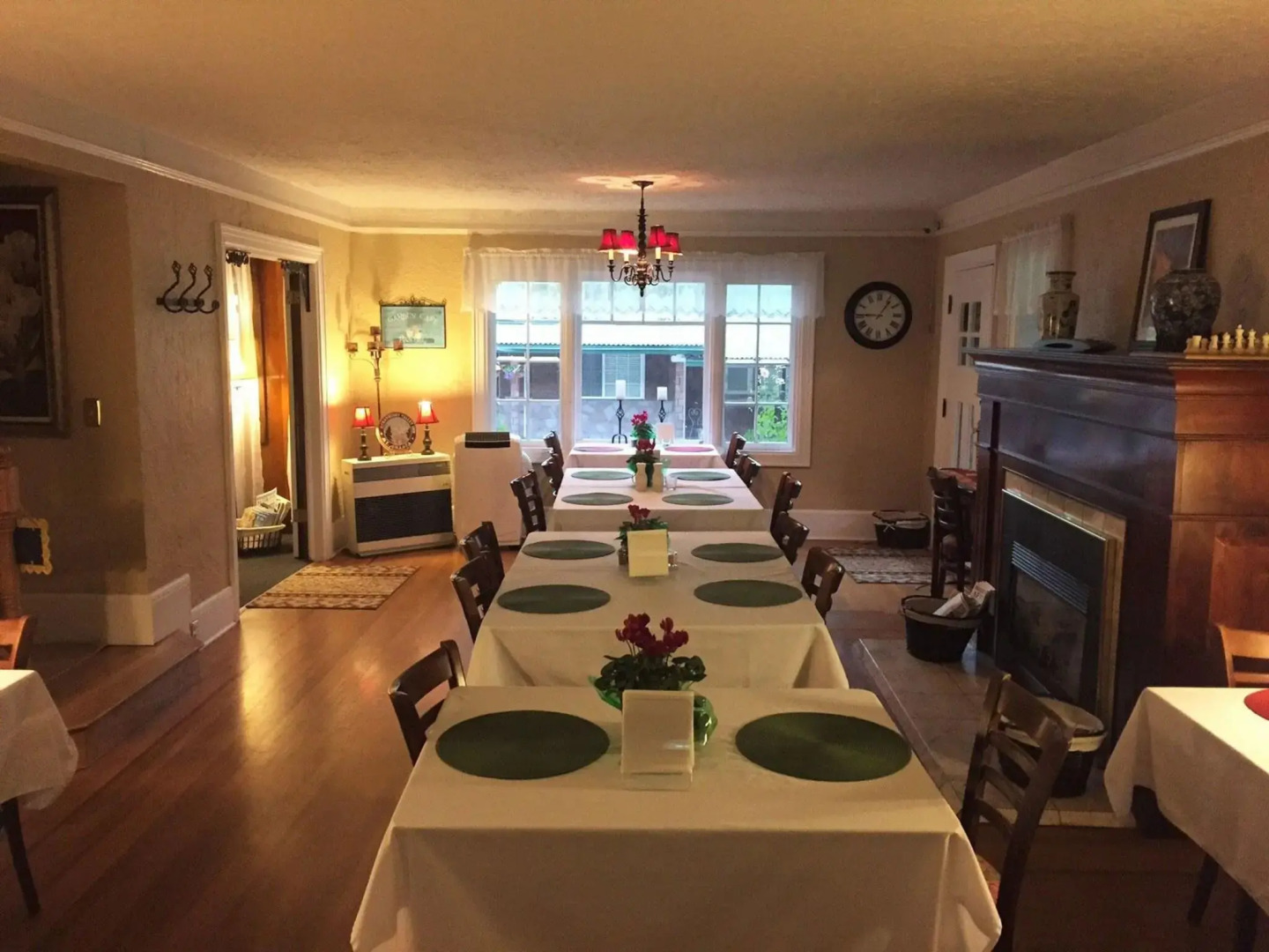 Strawberry Valley Inn