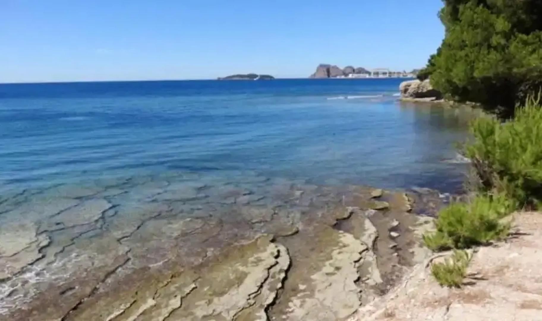 Studio in La Ciotat, With Furnished Terrace and Wifi - 200 m From the