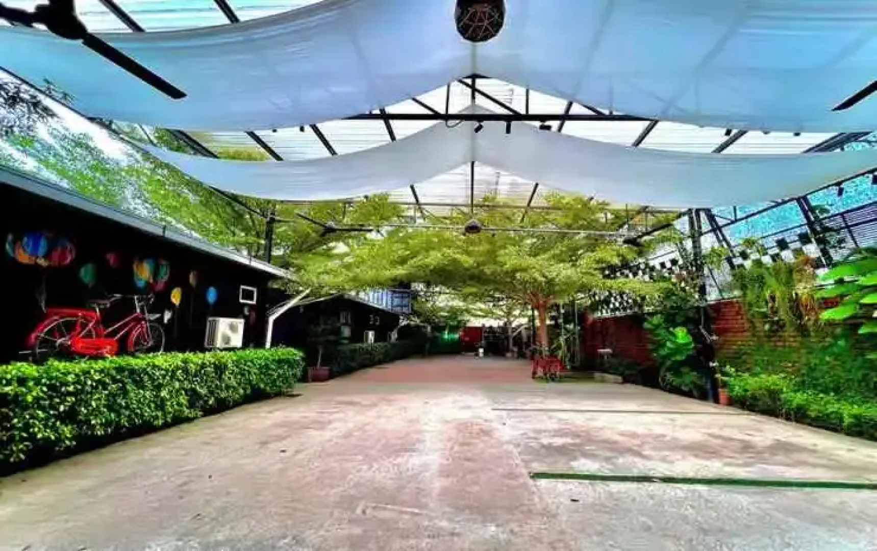 Petak Padin Cottage by The Pool