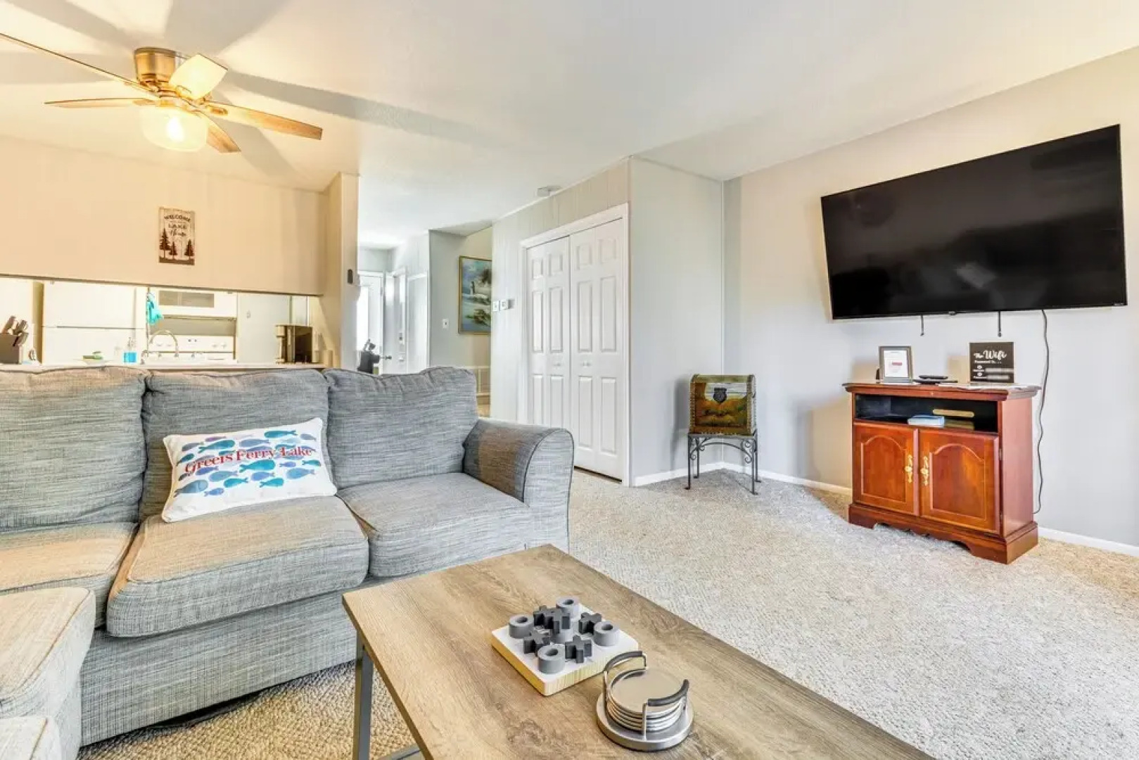 4 Mi to Greers Ferry Lake: Condo w/ Deck & Balcony