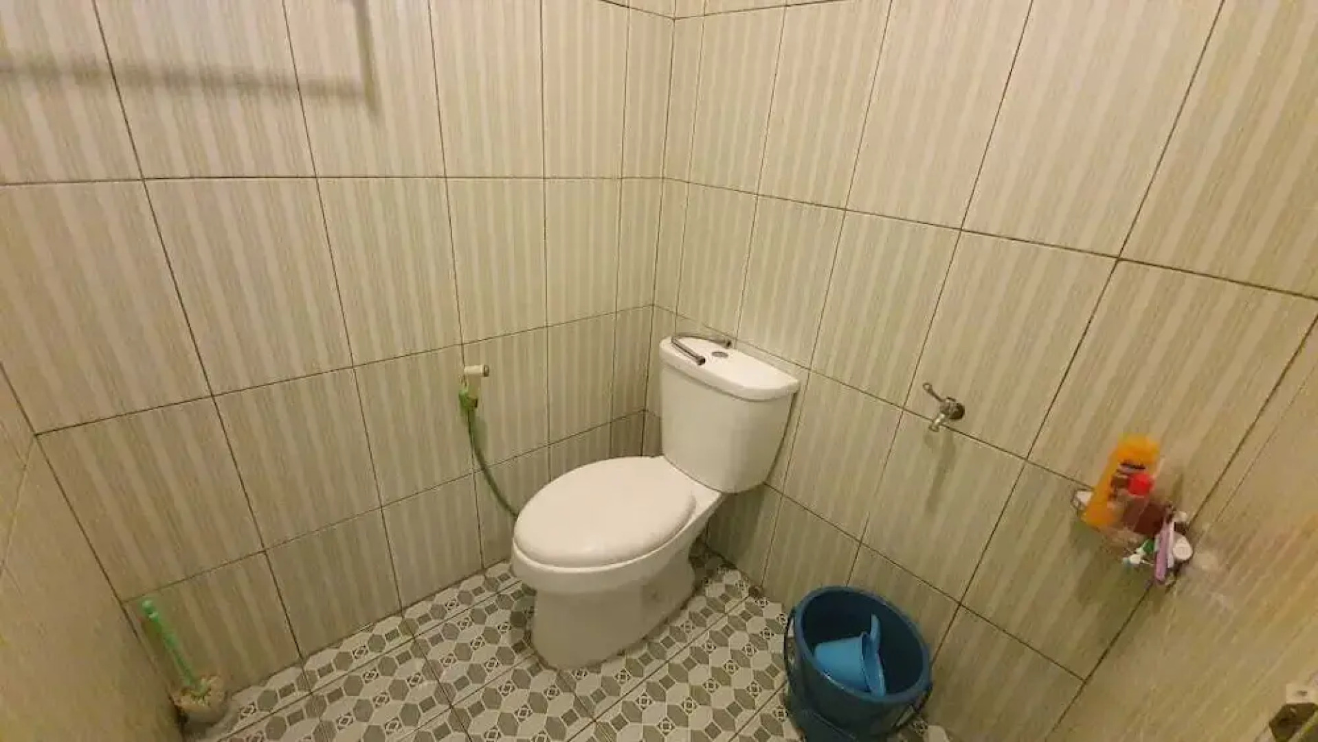 Naz Guesthouse Syariah by RedDoorz