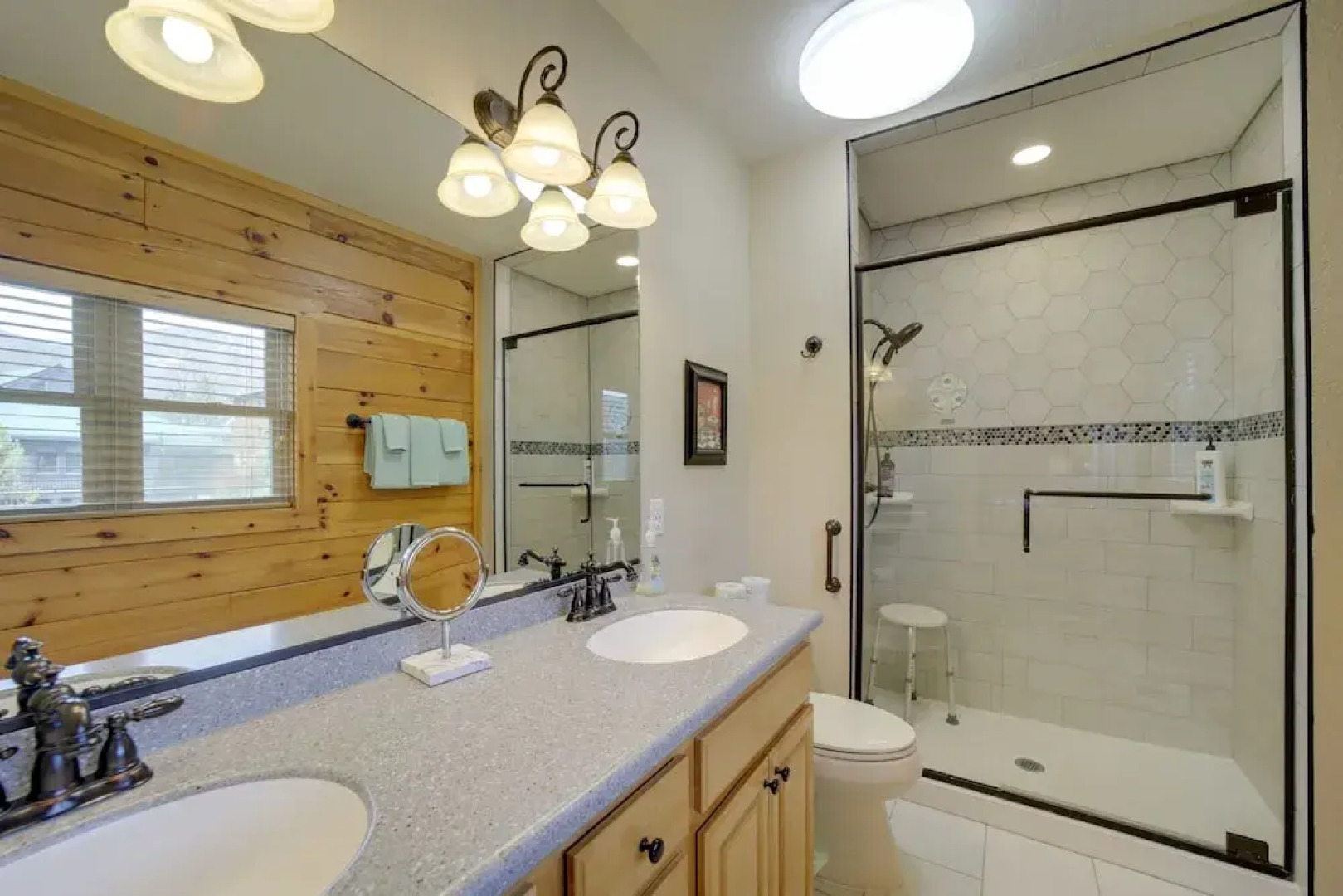 Maggie Valley Cabin w/ Private Hot Tub & Game Room