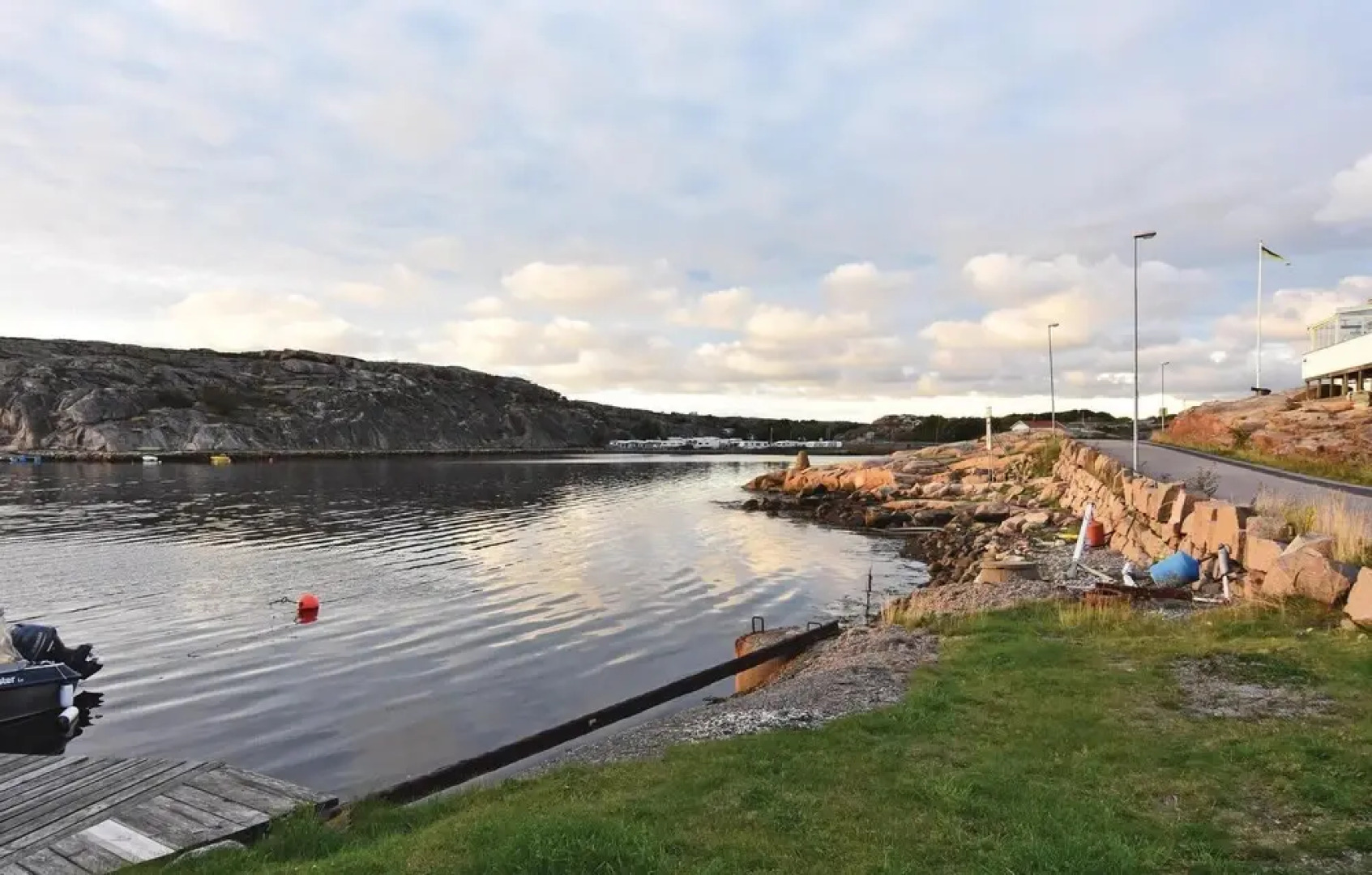 Nice Apartment in Väjern With 2 Bedrooms