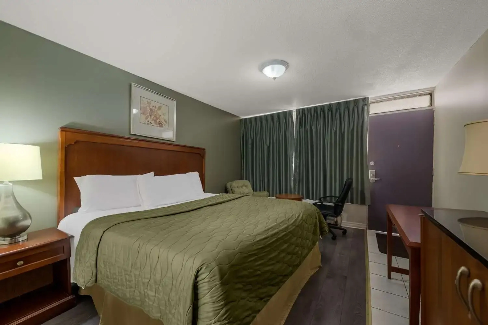 Knights Inn Burlington, ON