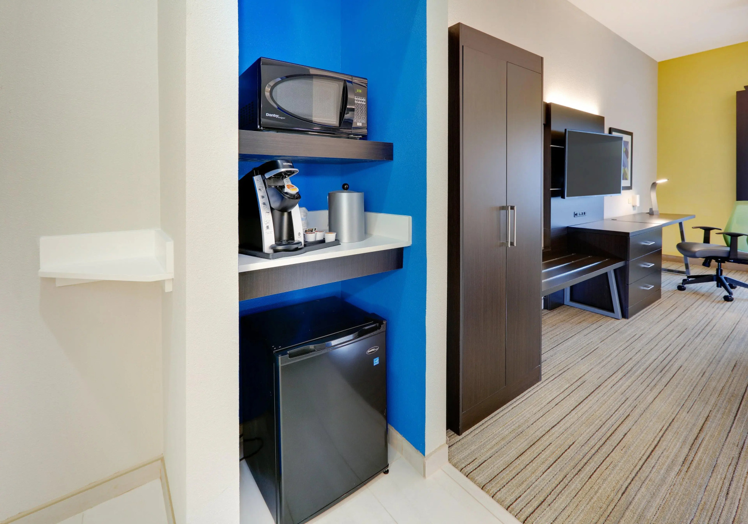 Holiday Inn Express Hotel & Suites Cleburne by IHG