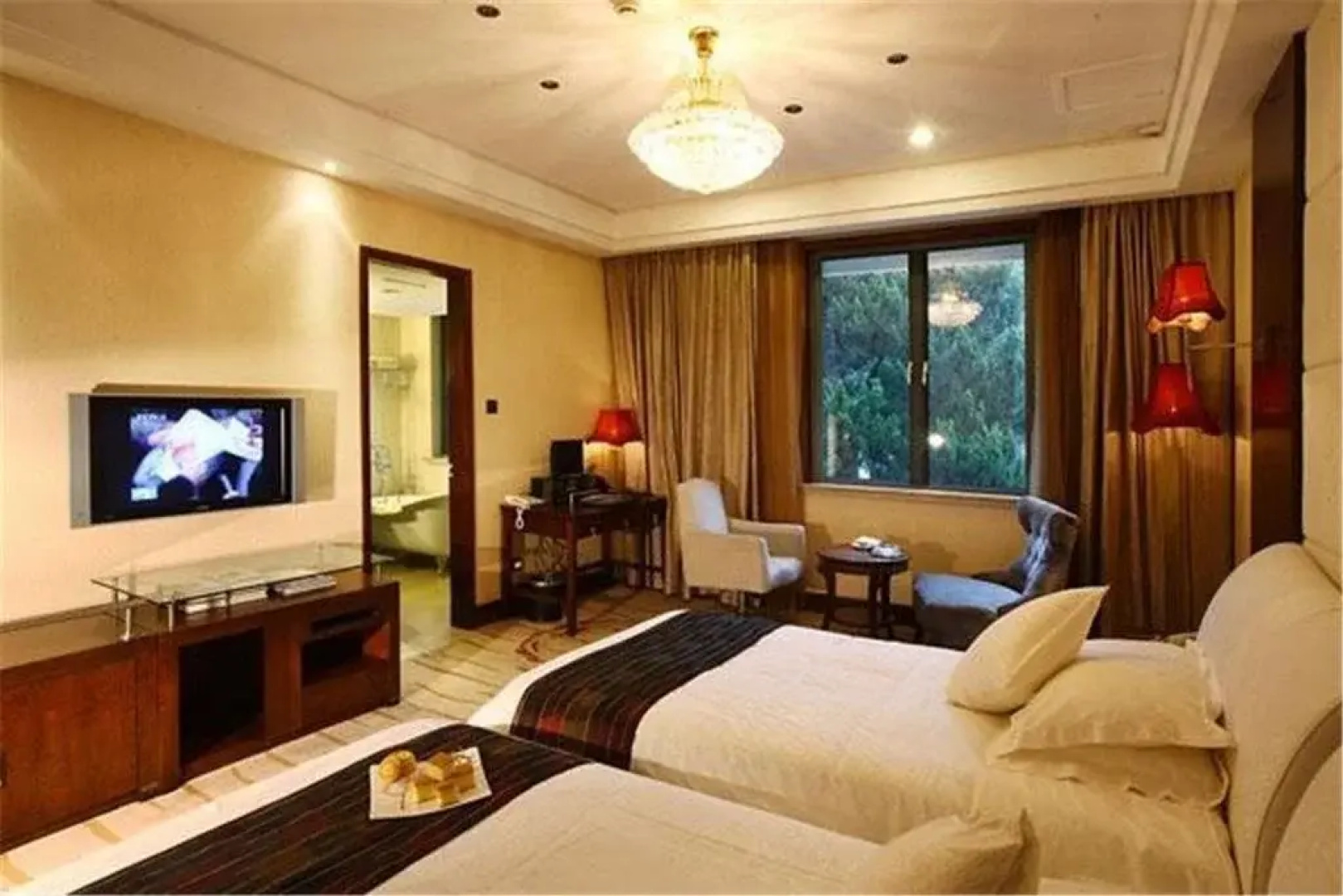New Overseas Chinese Hotel