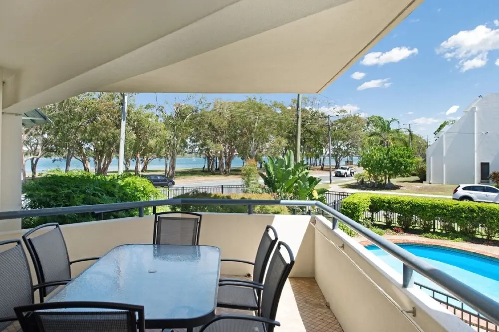 Everything you need including a pool! Karoonda Sands Apartments