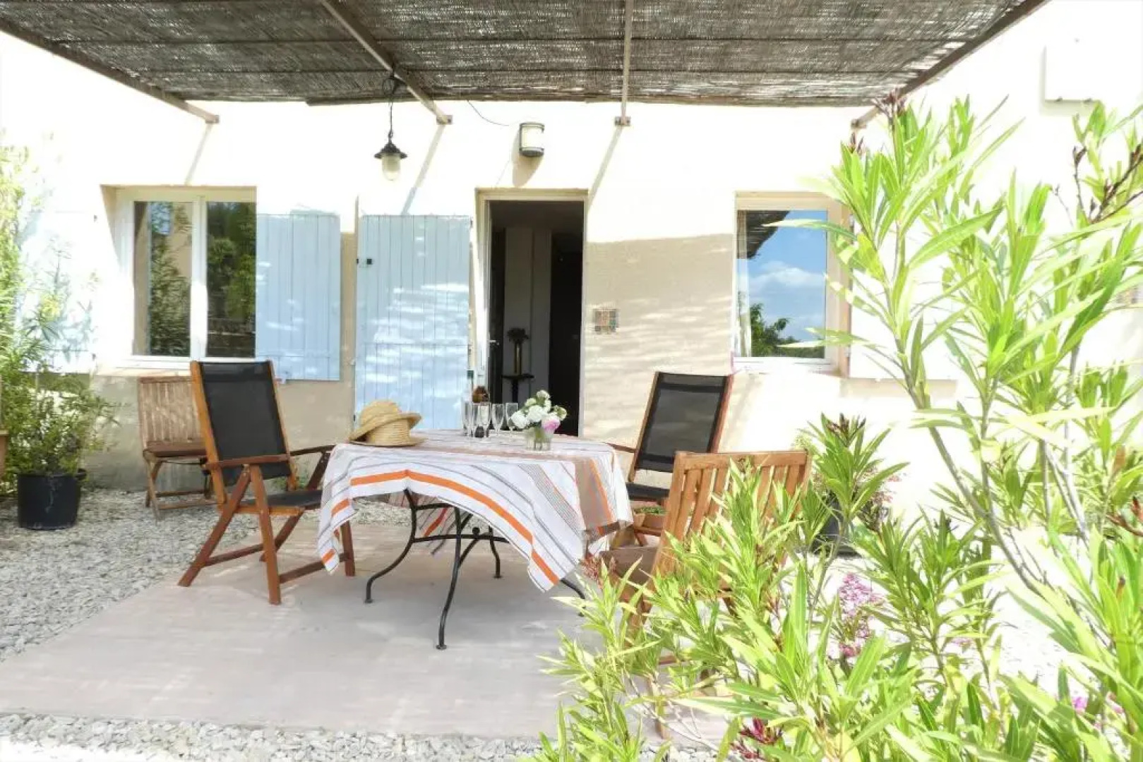 Les Hauts de Vaugines entre Lourmarin et Cucuron