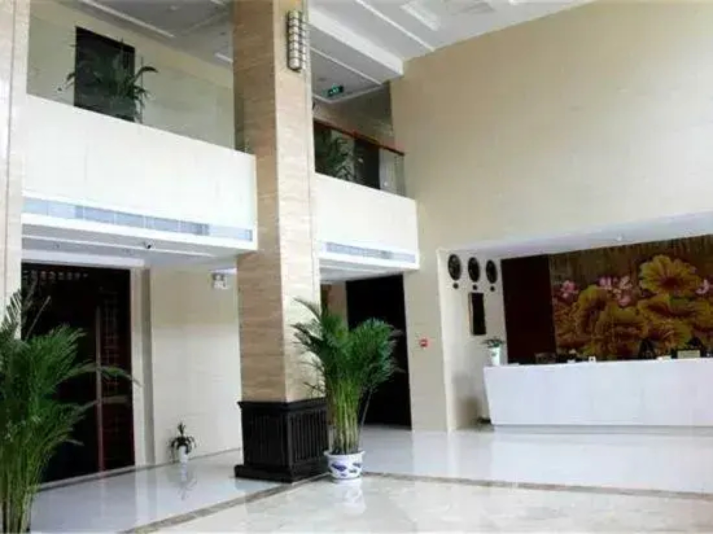 Lichuan Longchuan Hotel