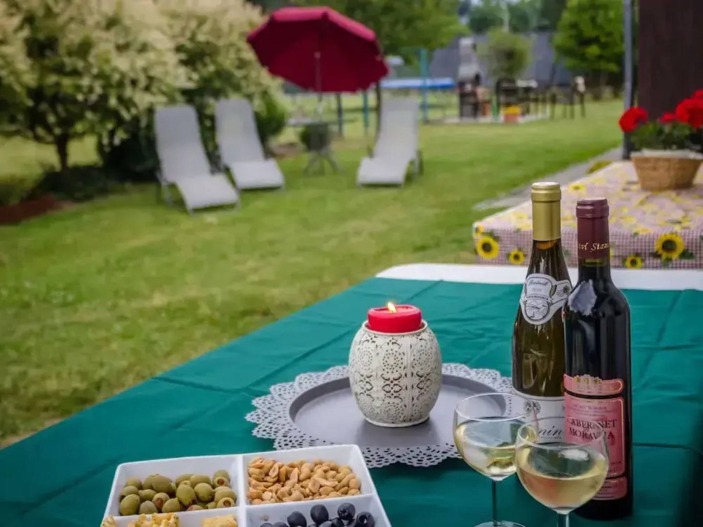 Spacious Villa With Swimming Pool