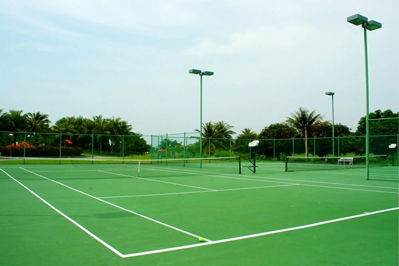 Seastar Hotel And Service Apartment