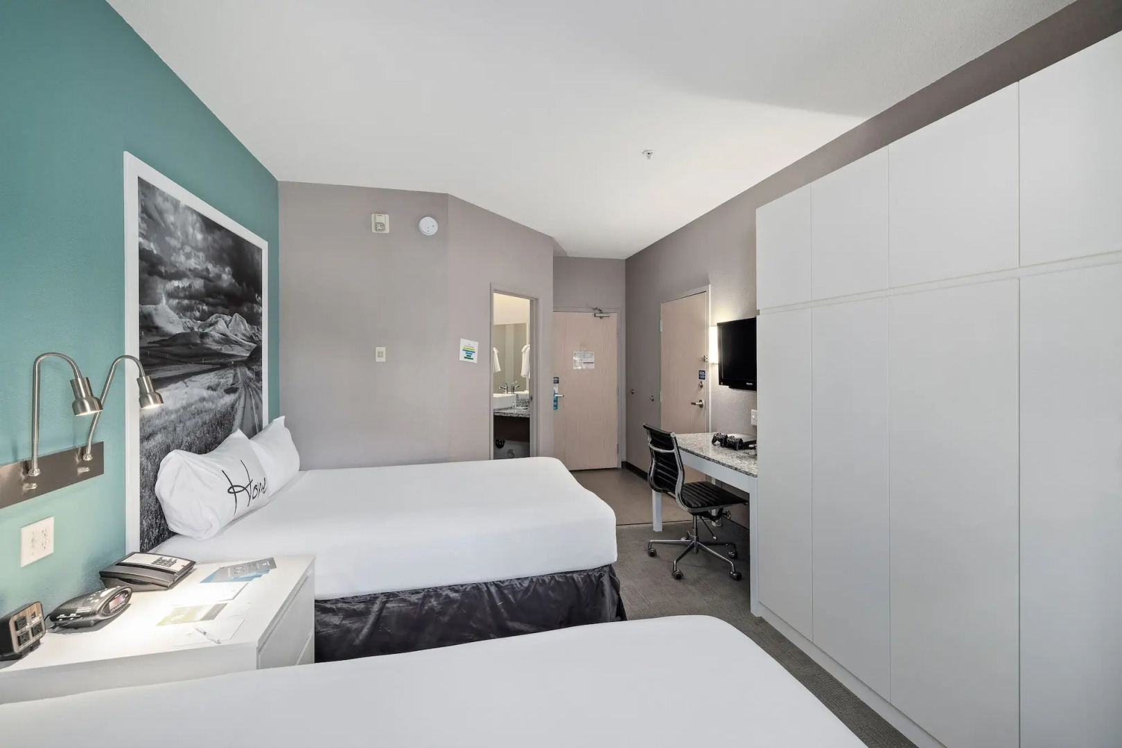 Home Inn Express - Medicine Hat