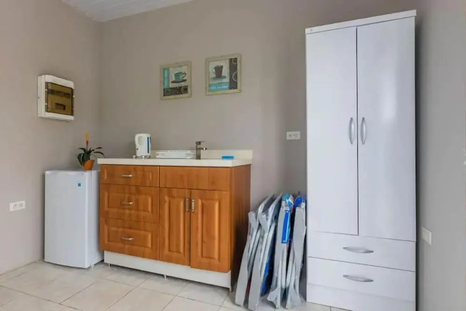 Remodeled 6BR - Privatepool Gameroom Close2beach