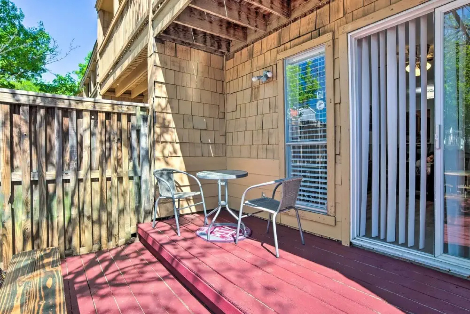 Pet-friendly Bryan Escape ~ 2 Mi to Texas A & M