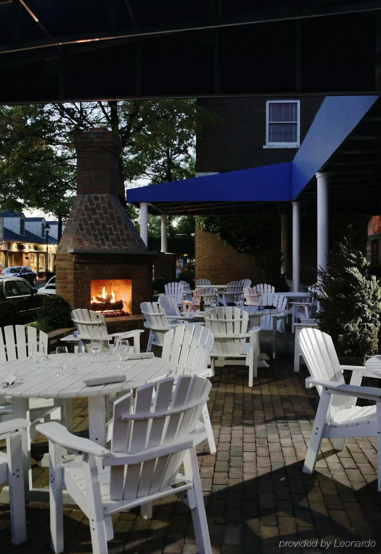 The Tidewater Inn