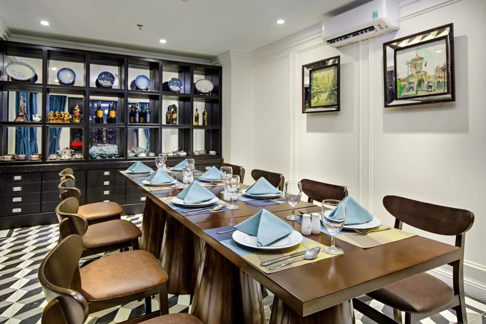 The Herriott Hotel & Suite Danang