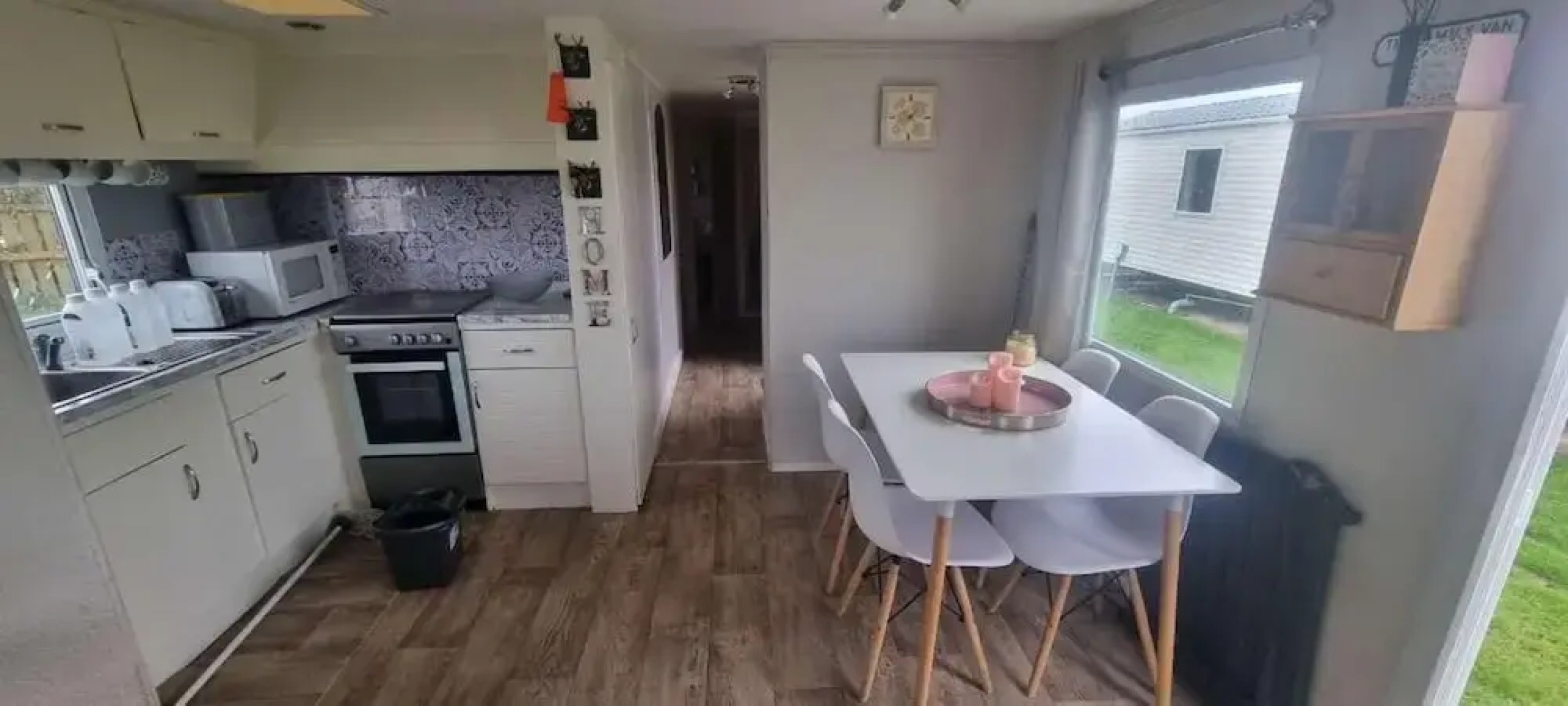 The Family Van - Withernsea Sands - Park Dean