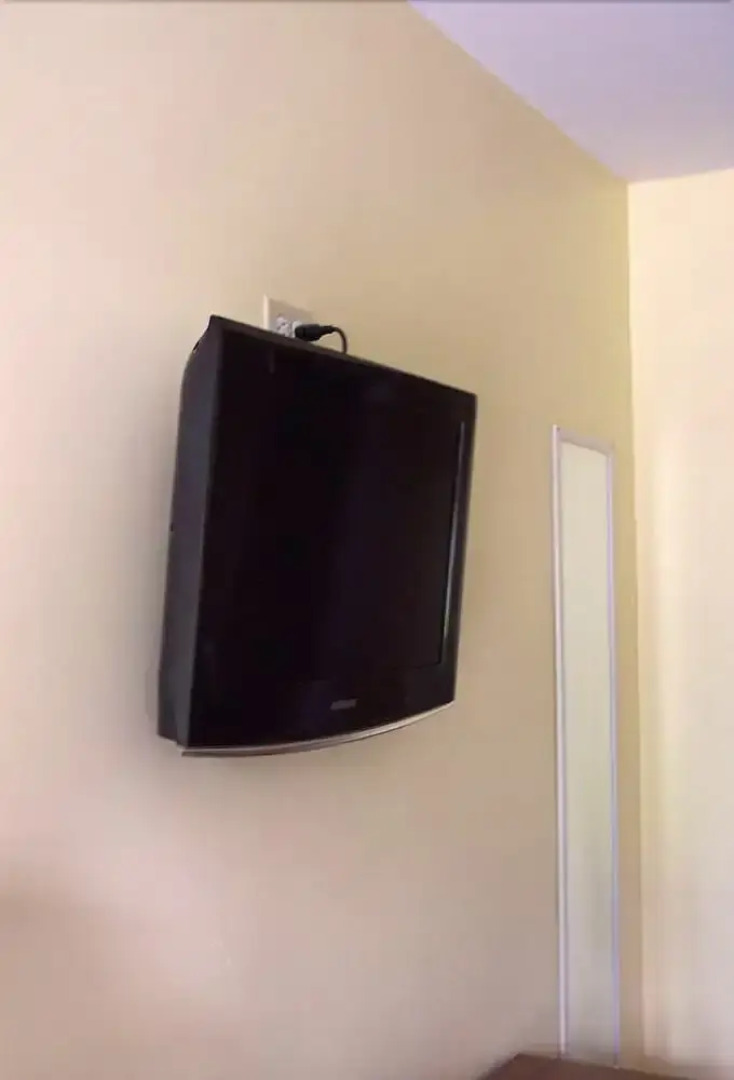 The Weathervane Motel