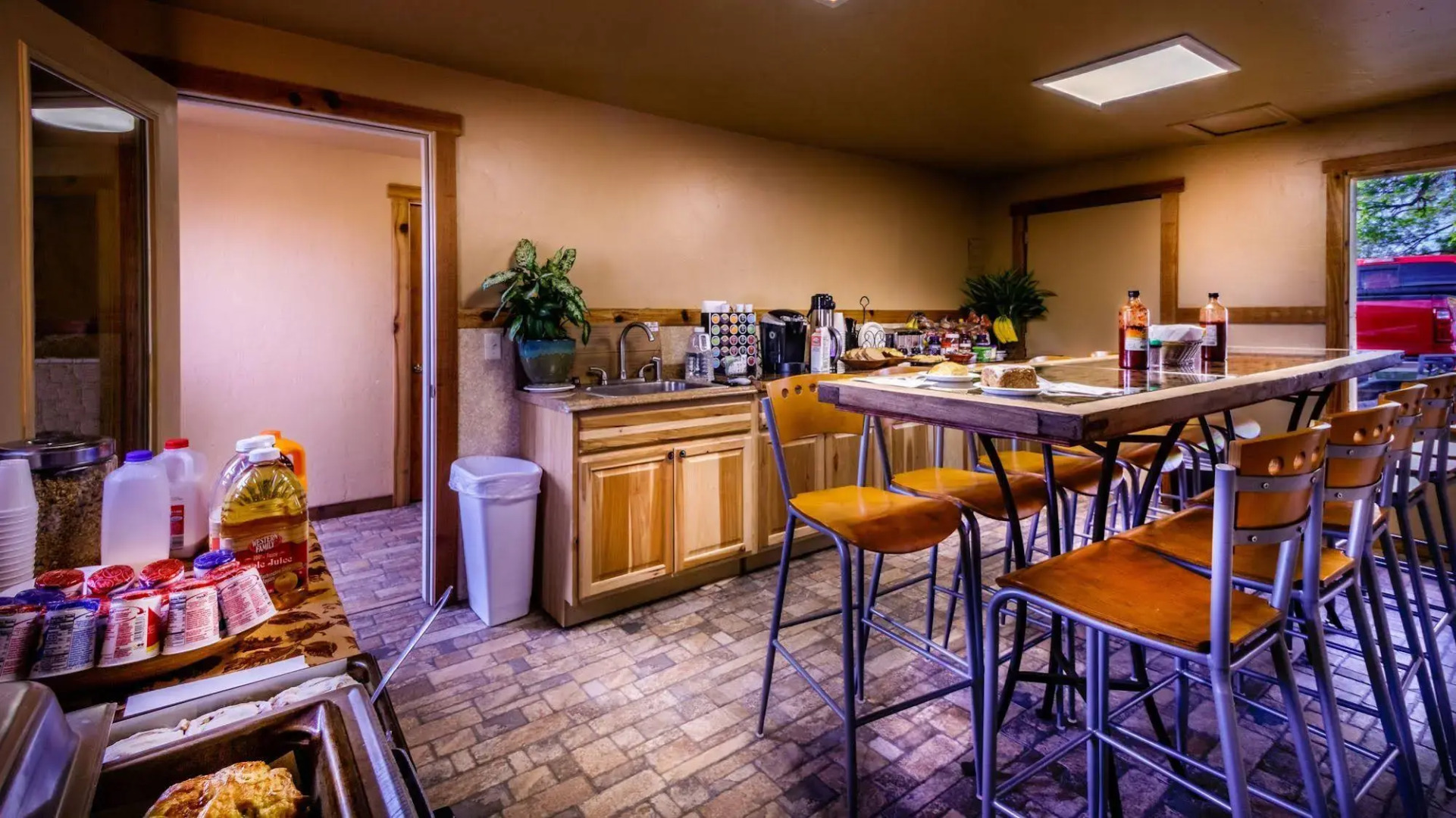 Stone Lizard Lodging