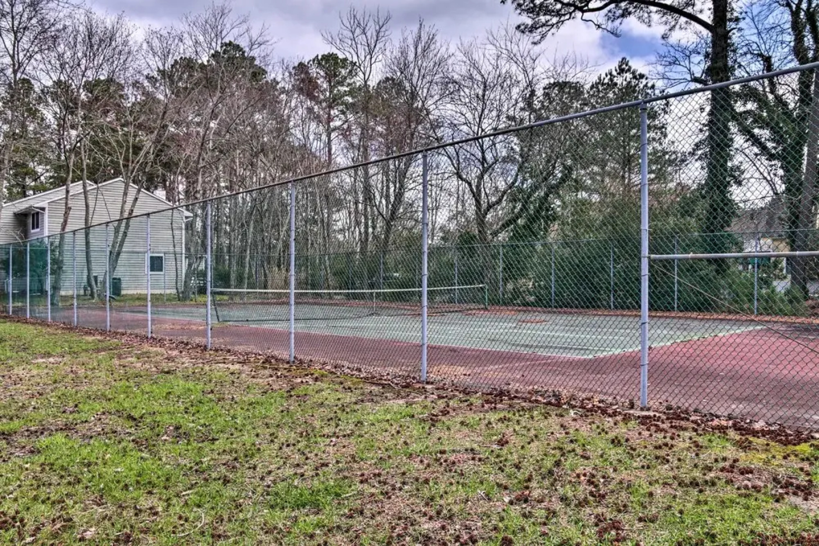 1 Mi to Beach & Boardwalk: Family Townhome