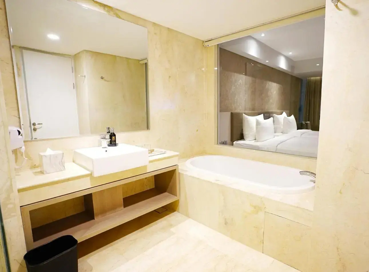 Platinum Hotel Jimbaran Beach Bali