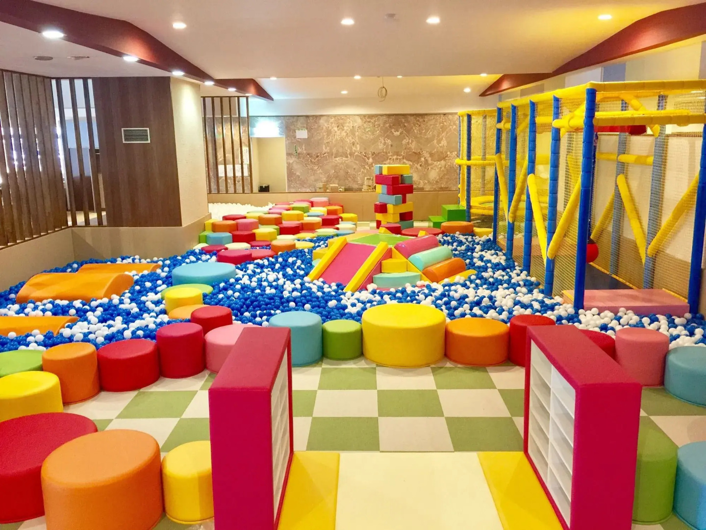 Ooedo Onsen Monogatari Premium Shirahama Saichoraku