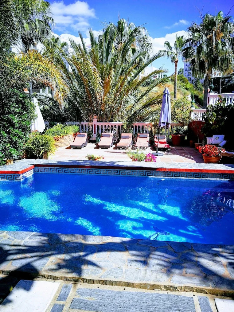 Majestic Villa by the Beach Heated Private Pool