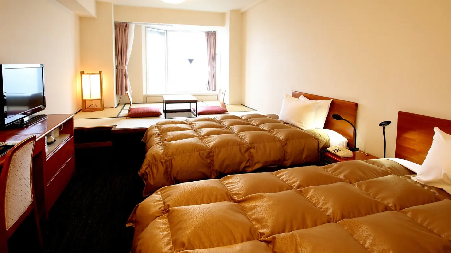 Fuji Hakone Land Schole Plaza Hotel