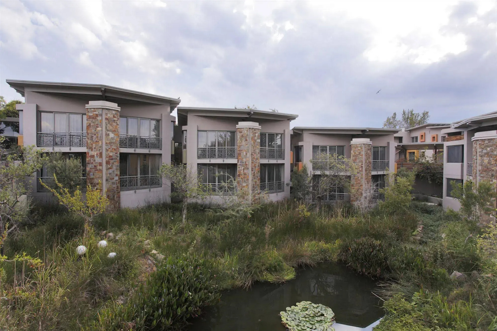 Seven Villa Hotel and Spa