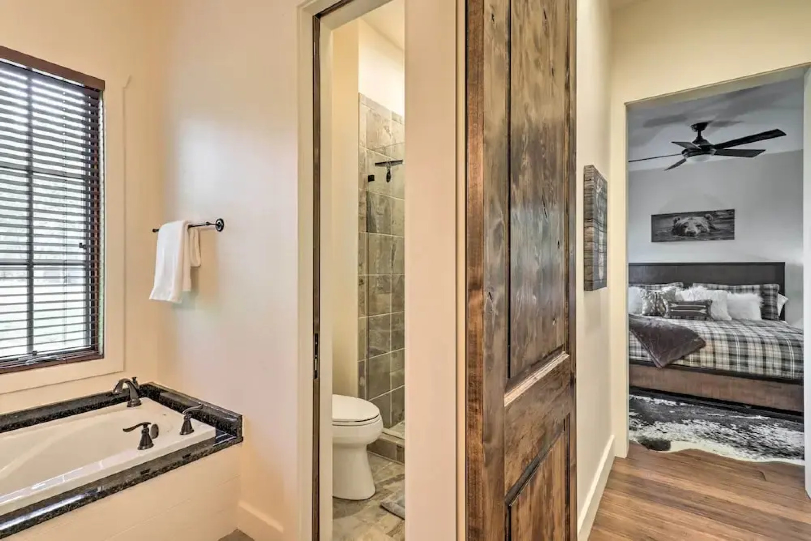 Serene Mountain Retreat! Rural Glenville Craftsman