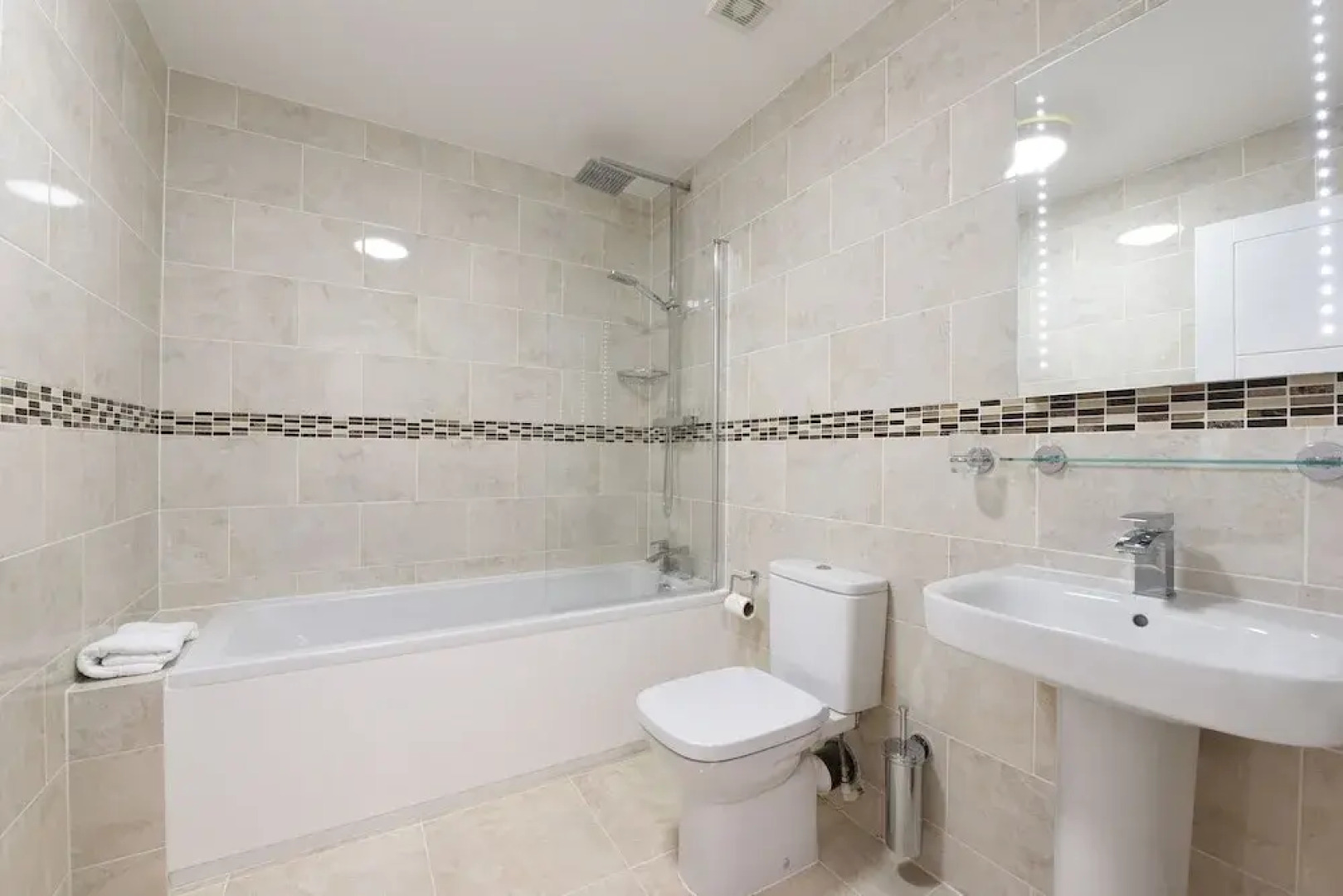 YAA Luxury Apartments - Queens Road