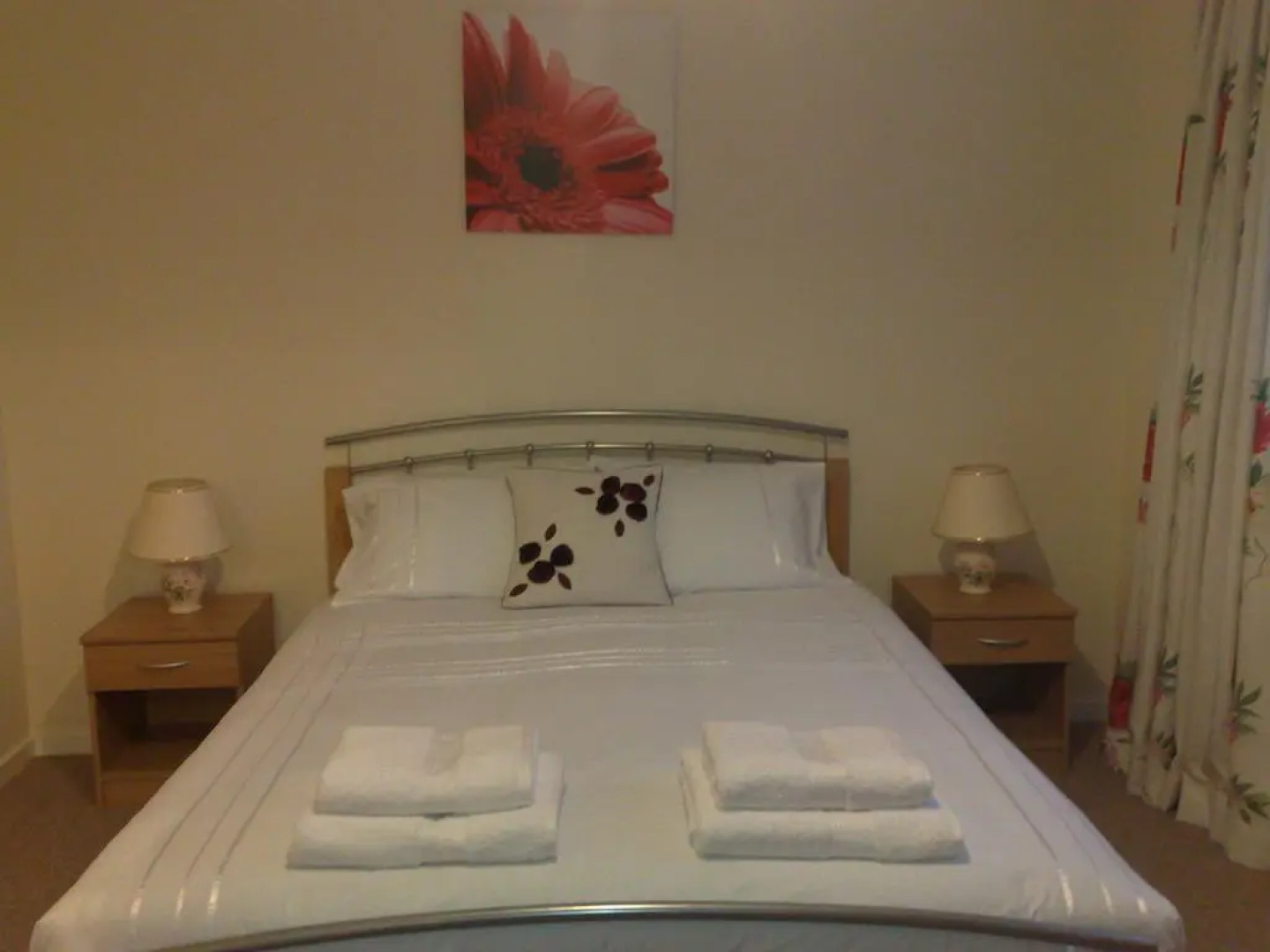 Clover Holidays - Leslie House