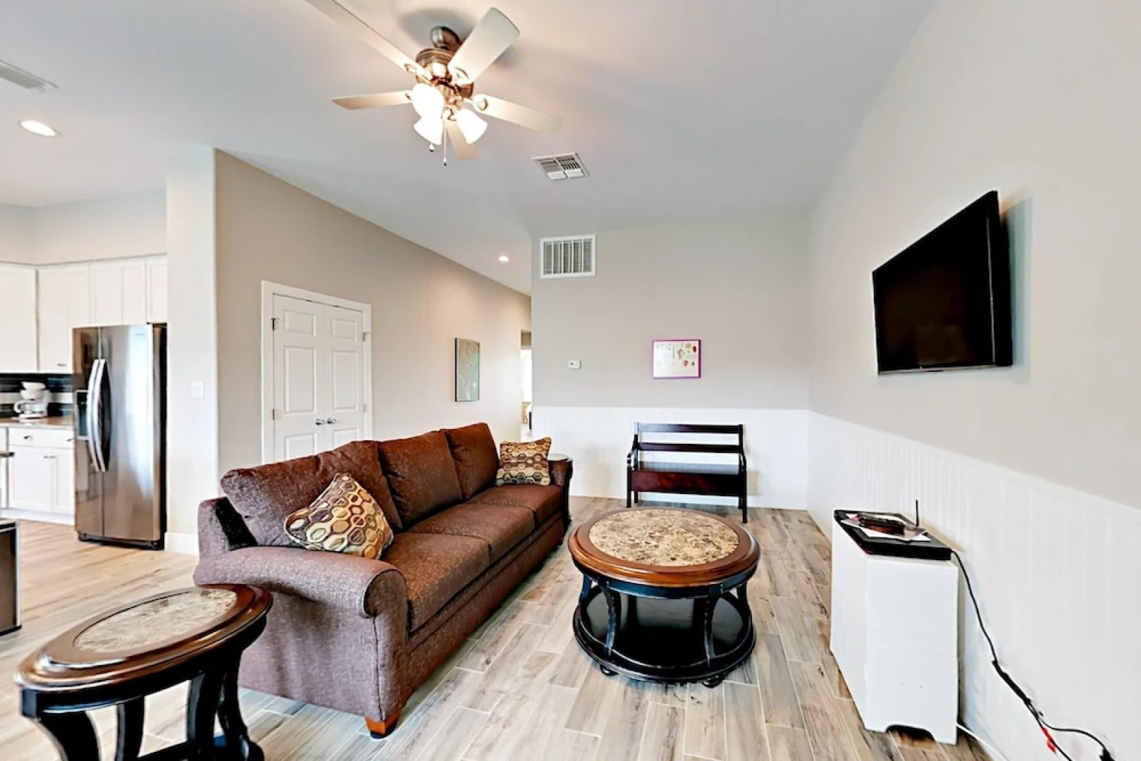 1411 Linden Home 3 Bedrooms 2 Bathrooms Home