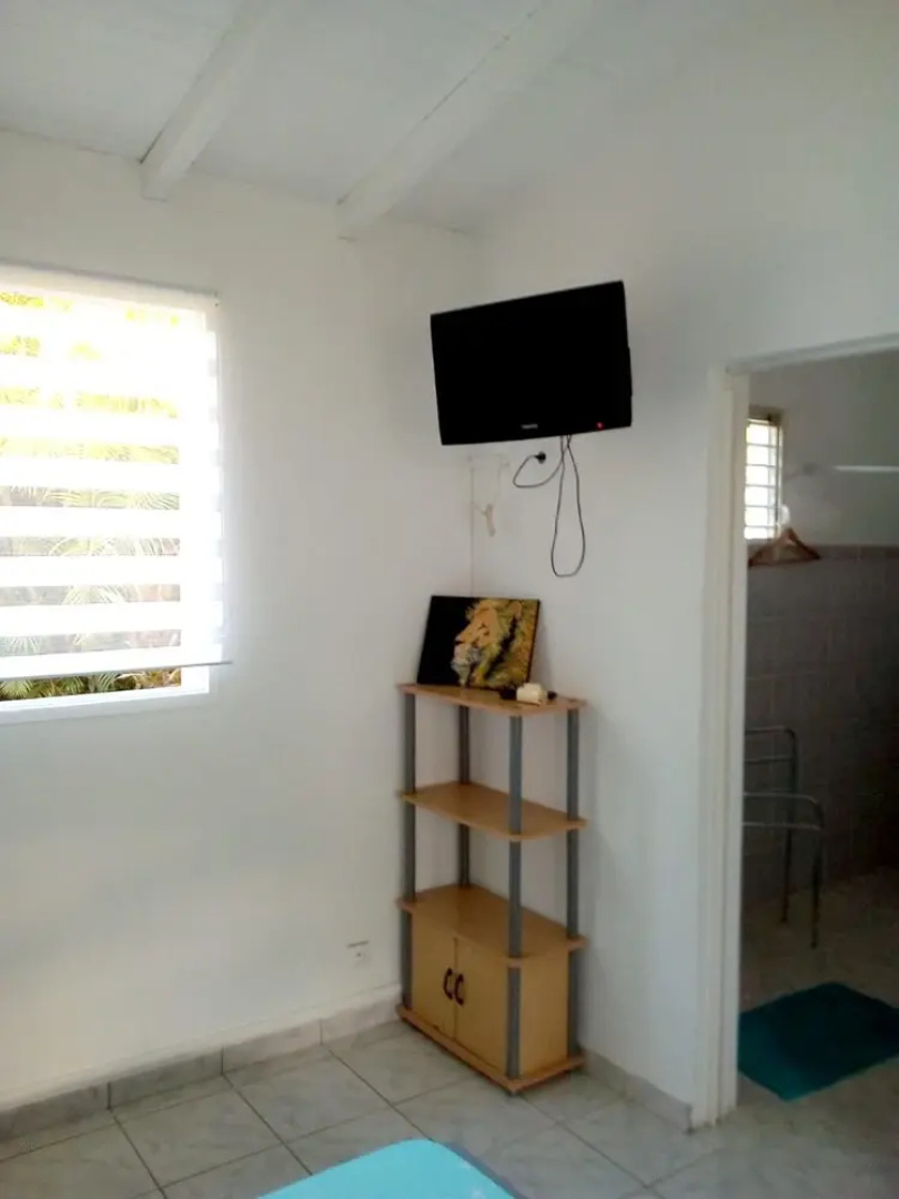 House With one Bedroom in Lamentin, With Pool Access, Enclosed Garden