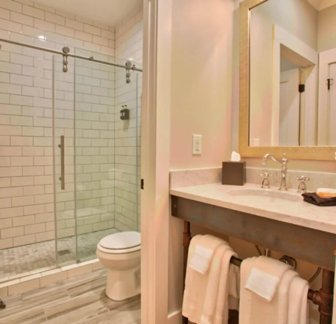 The Roost Ocean Springs