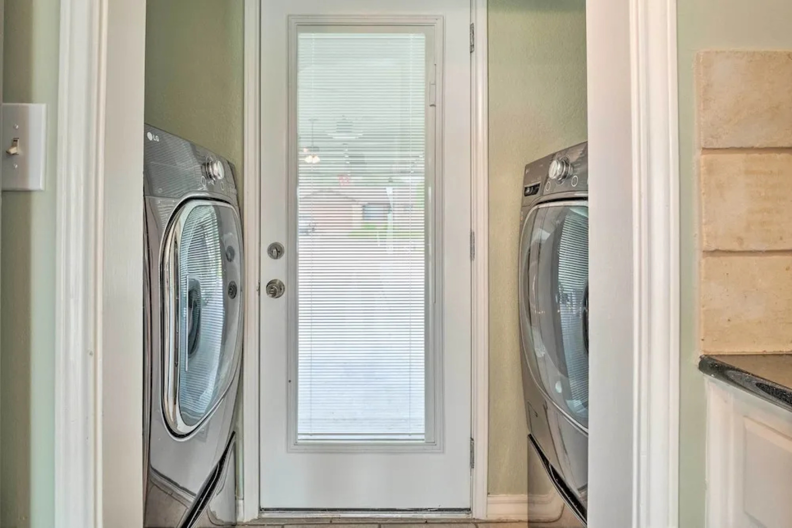 Hot Tub, Pool, & Fire Pit: Gorgeous Hutto Home