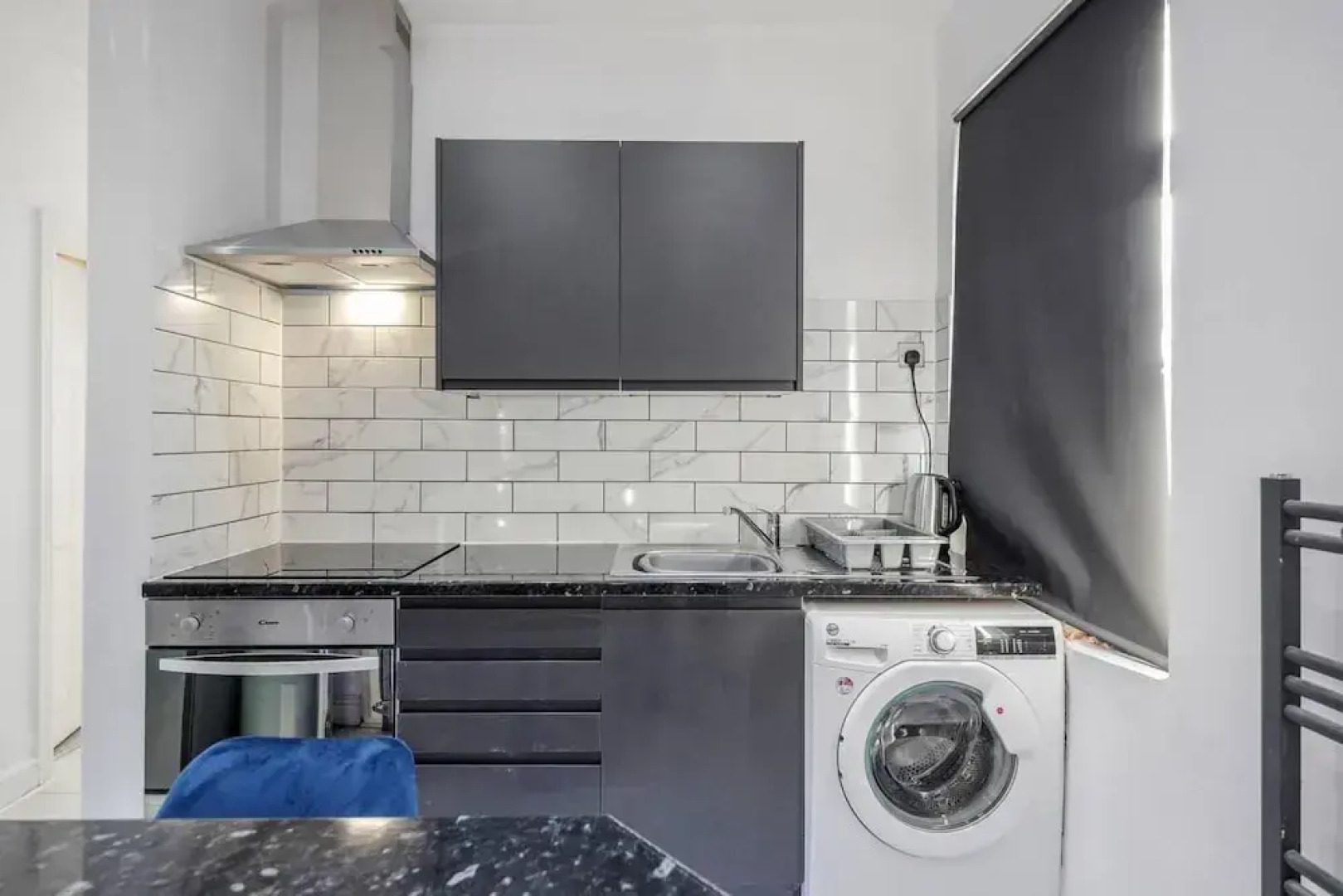 Stunning Top 2 Bed Flat Tilbury Central Location