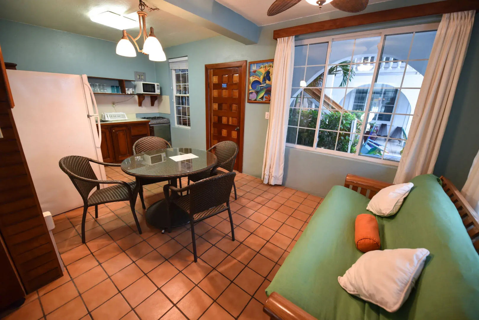 Blue Tang Inn