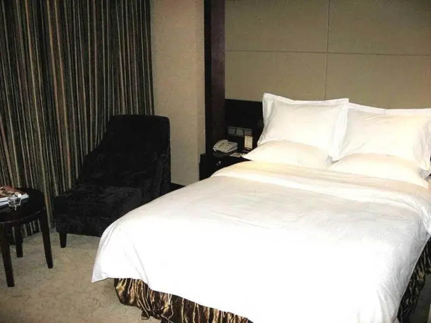 Urumqi City Langcheng Hotel
