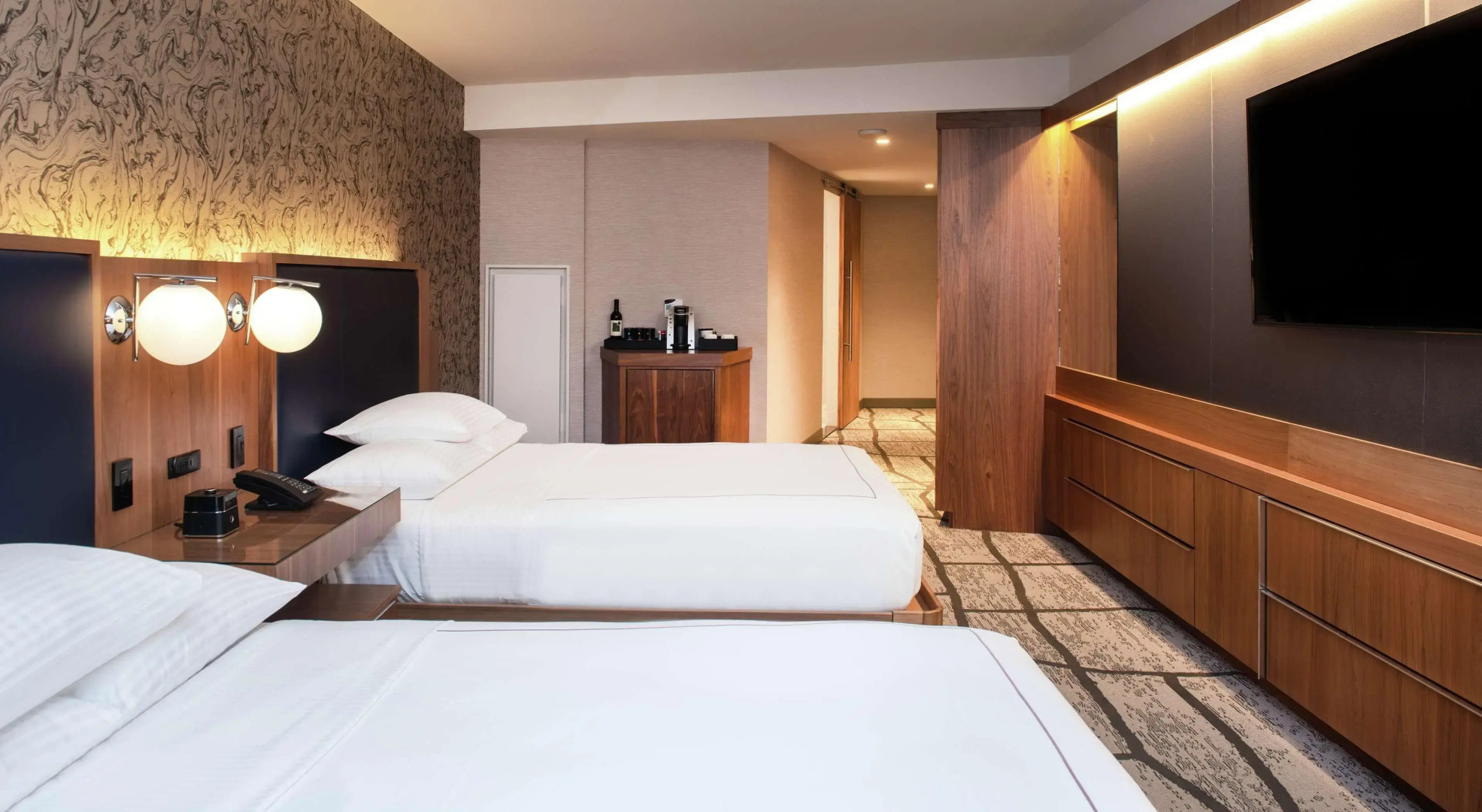 The Charter Hotel Seattle, Curio Collection by Hilton